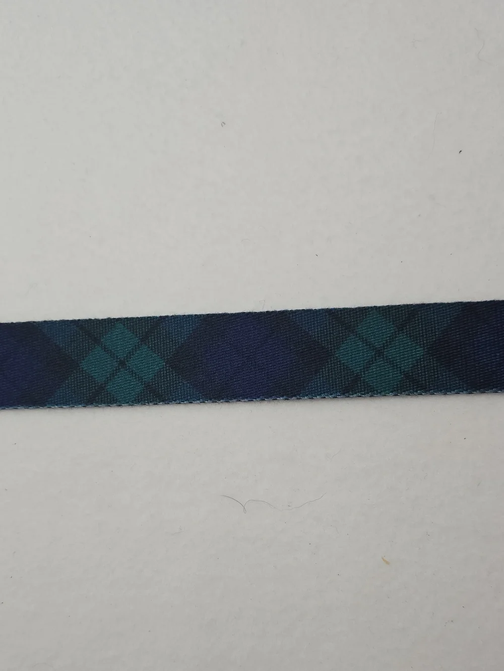 Vineyard Vines Brown Leather Trim Blackwatch Navy Plaid Belt - 28 Waist